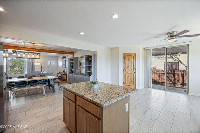 15751 N Twin Lakes Drive, Tucson, AZ 85739