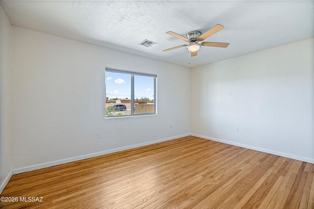 15751 N Twin Lakes Drive, Tucson, AZ 85739