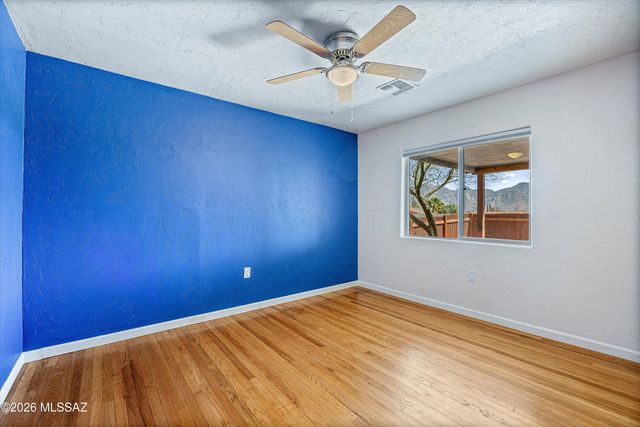 15751 N Twin Lakes Drive, Tucson, AZ 85739