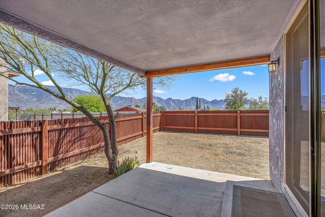 15751 N Twin Lakes Drive, Tucson, AZ 85739