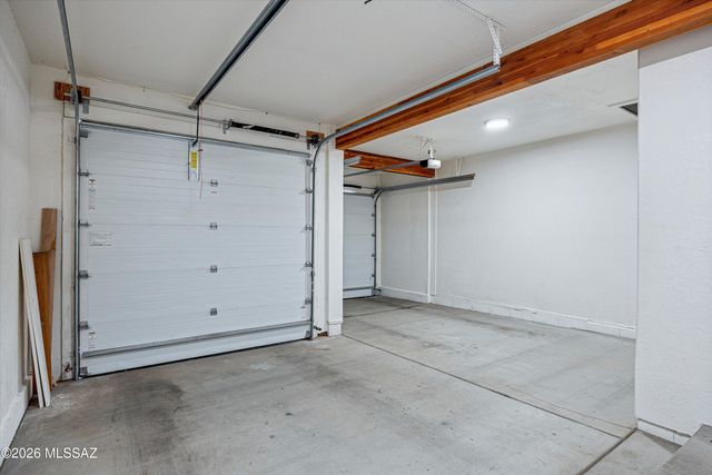 15751 N Twin Lakes Drive, Tucson, AZ 85739