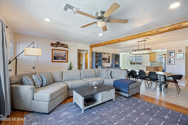 15751 N Twin Lakes Drive, Tucson, AZ 85739