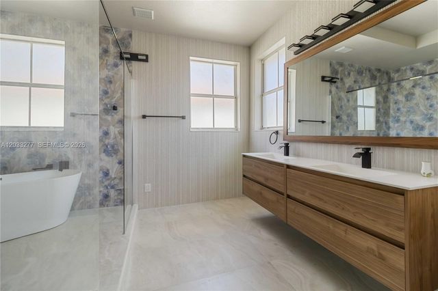 8551 NW 110th Avenue 8551, Doral, FL 33178