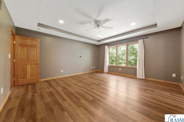 216 South Brook Circle, Mankato, MN 56001