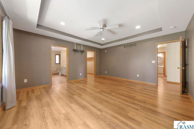 216 South Brook Circle, Mankato, MN 56001