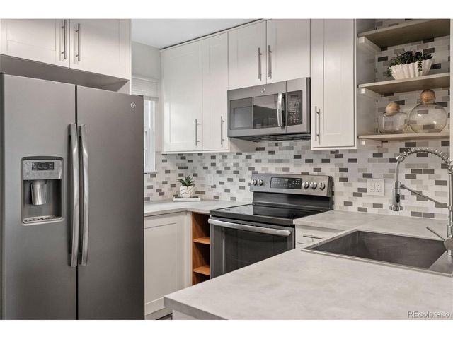 6712 S Independence St, Littleton, CO 80128