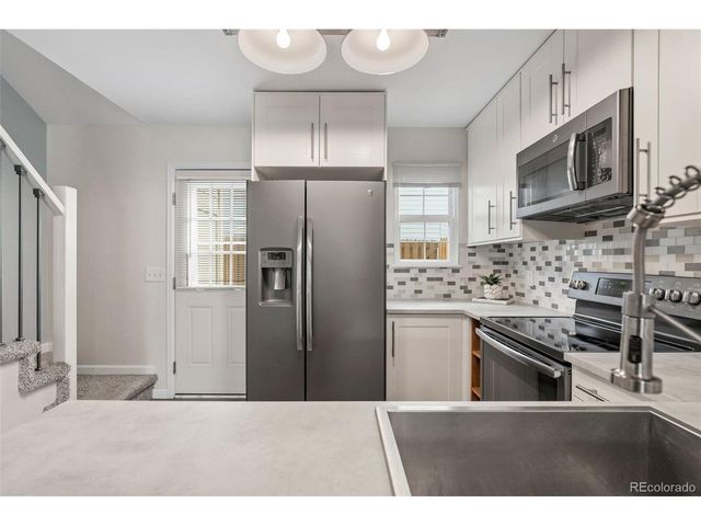 6712 S Independence St, Littleton, CO 80128
