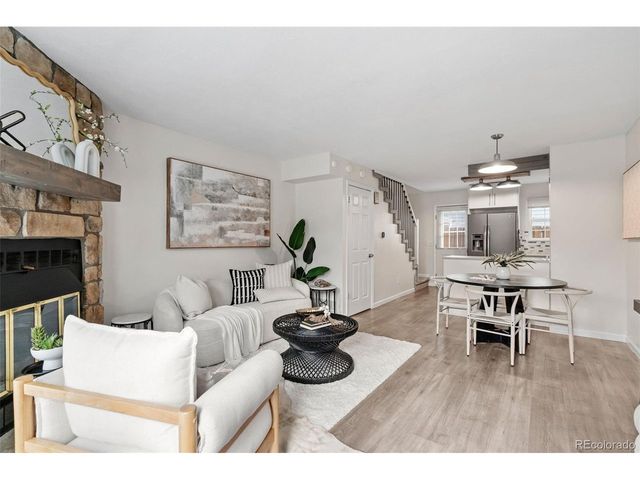 6712 S Independence St, Littleton, CO 80128