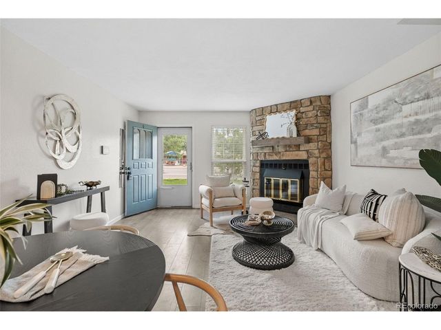 6712 S Independence St, Littleton, CO 80128