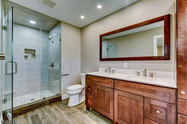 540 Blackpoint Rd, Hillsborough Twp., NJ 08844