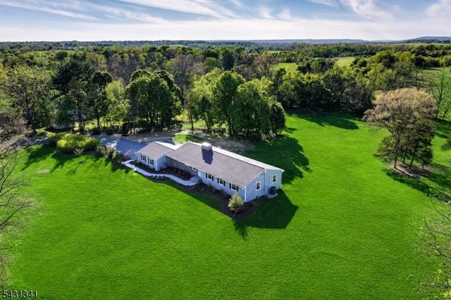540 Blackpoint Rd, Hillsborough Twp., NJ 08844