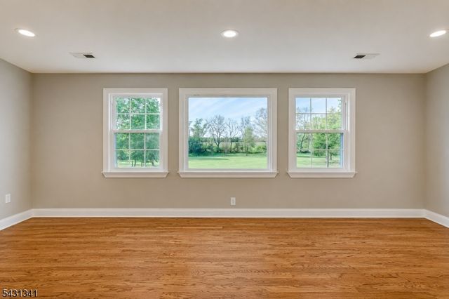 540 Blackpoint Rd, Hillsborough Twp., NJ 08844