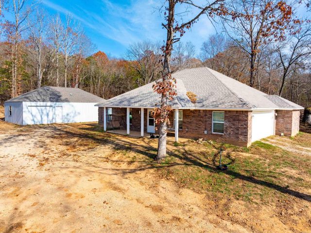 800 Strawberry River Road, Smithville, AR 72466