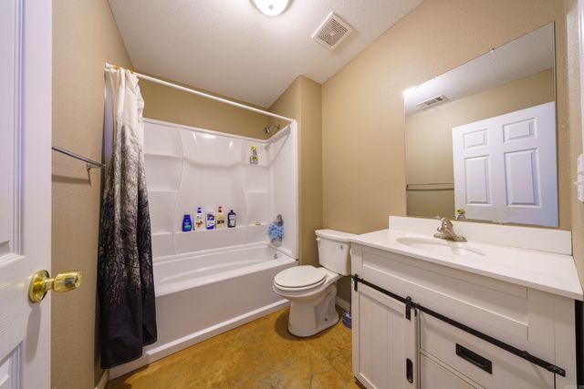 800 Strawberry River Road, Smithville, AR 72466