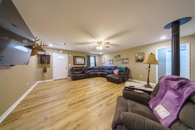 800 Strawberry River Road, Smithville, AR 72466