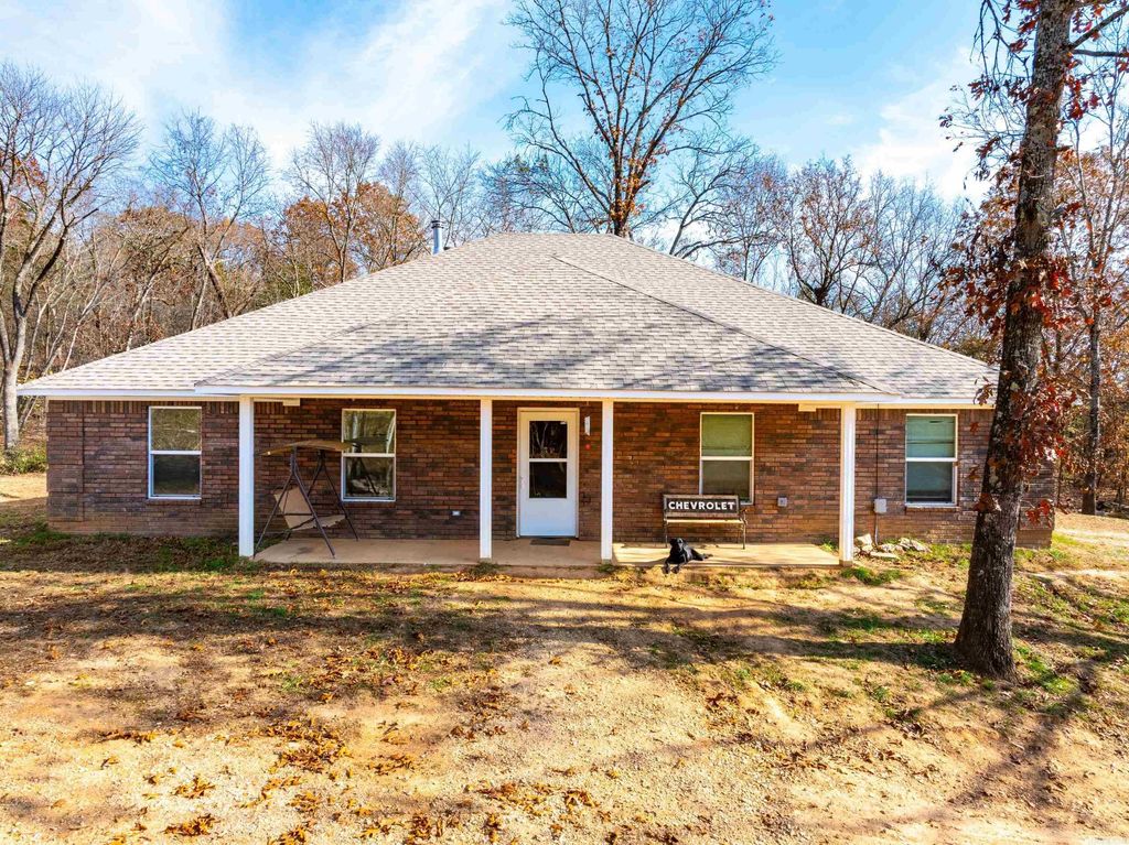 800 Strawberry River Road, Smithville, AR 72466