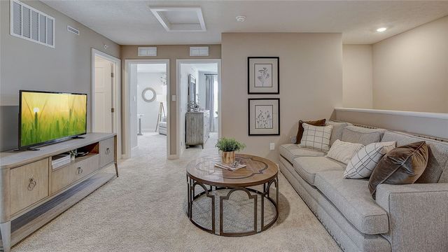 103 Delmonica Dr, Meadowlands, PA 15347