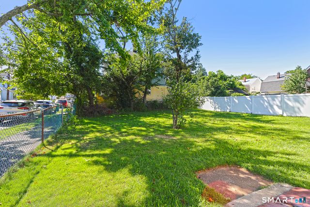 224 Blohm Street, West Haven, CT 06516