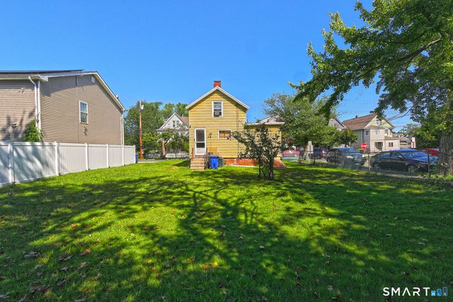 224 Blohm Street, West Haven, CT 06516