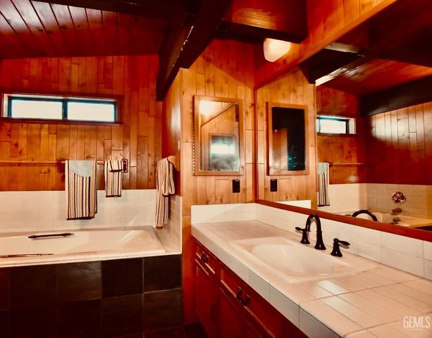 29551 Springwood Court, Tehachapi, CA 93561