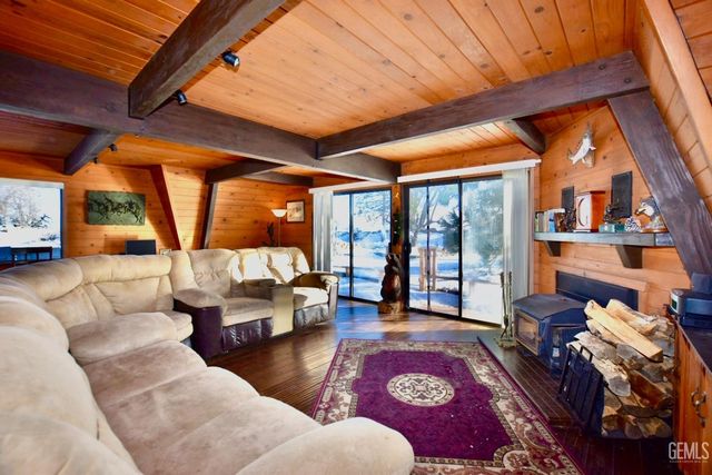 29551 Springwood Court, Tehachapi, CA 93561