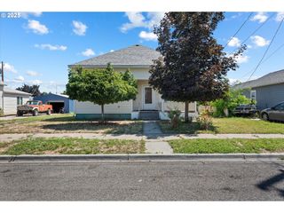 2020 CHERRY St, Baker City, OR 97814