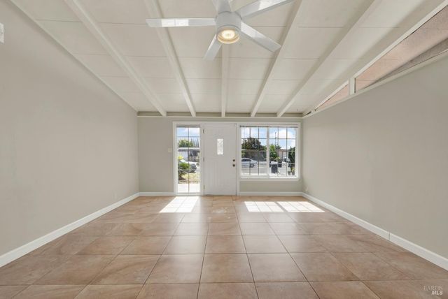 1131 1st St, Fairfield, CA 94533