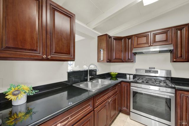 1131 1st St, Fairfield, CA 94533