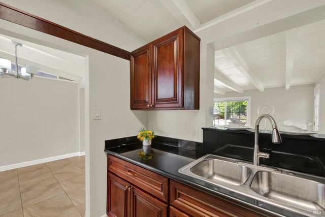 1131 1st St, Fairfield, CA 94533