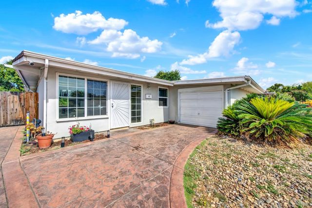 1131 1st St, Fairfield, CA 94533