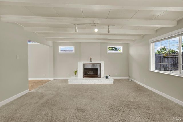 1131 1st St, Fairfield, CA 94533