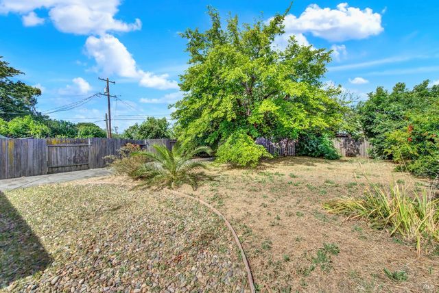 1131 1st St, Fairfield, CA 94533