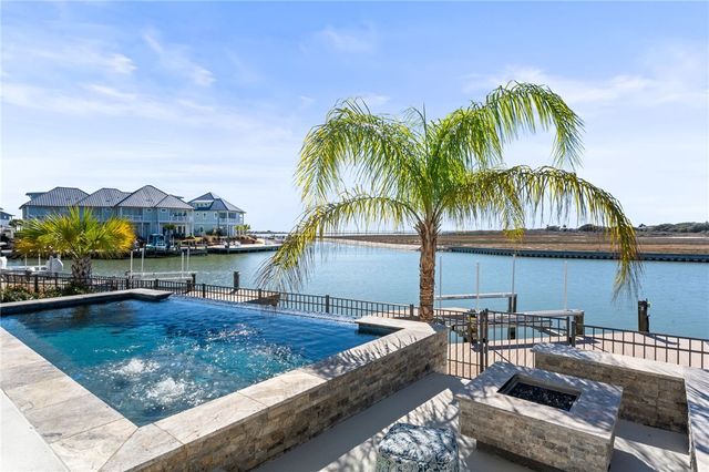 145 Foxtail, Rockport, TX 78382