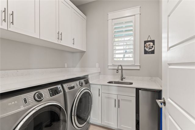 145 Foxtail, Rockport, TX 78382