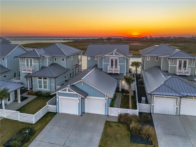 145 Foxtail, Rockport, TX 78382