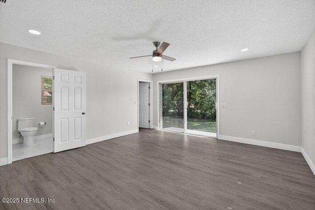 6647 MANHATTAN Drive, Jacksonville, FL 32219