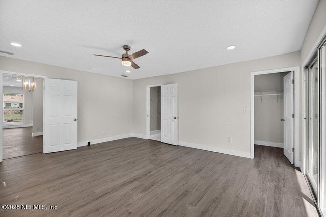 6647 MANHATTAN Drive, Jacksonville, FL 32219