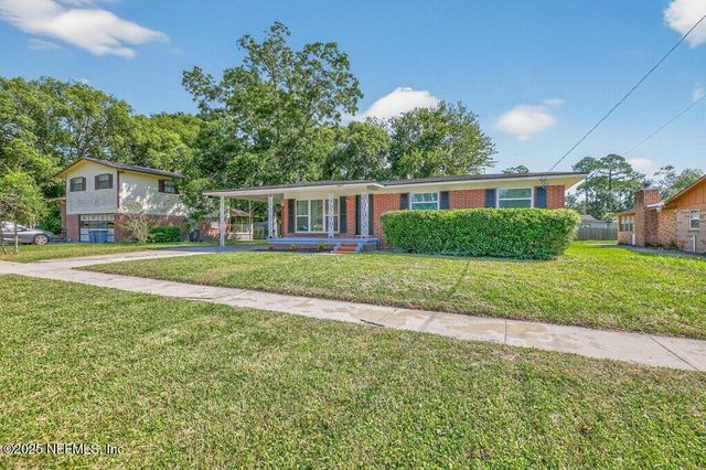 6647 MANHATTAN Drive, Jacksonville, FL 32219