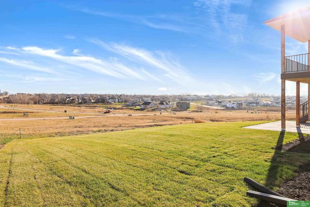 10705 S 219th Avenue, Gretna, NE 68028