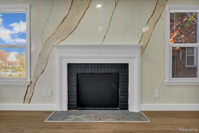 18458 Snowden Street, Detroit, MI 48235