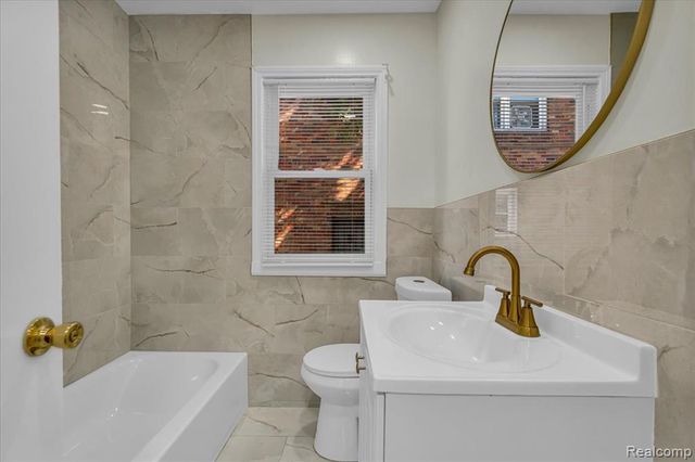 18458 Snowden Street, Detroit, MI 48235