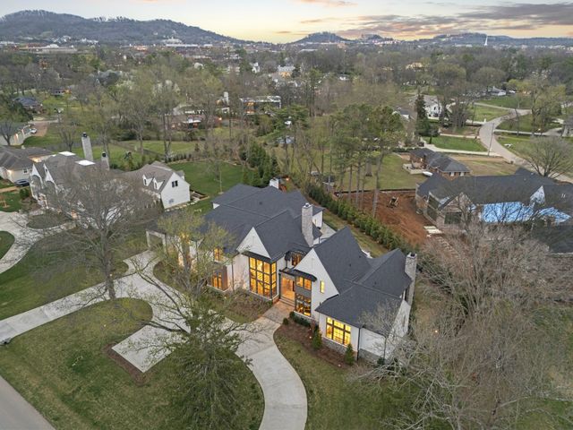 5231 Williamsburg Rd, Brentwood, TN 37027