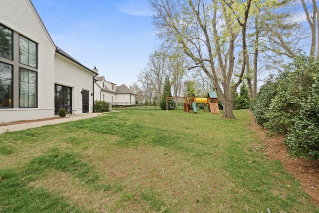 5231 Williamsburg Rd, Brentwood, TN 37027