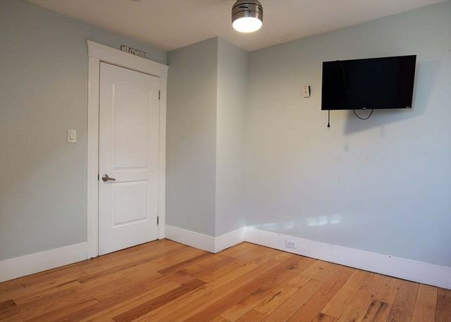 21 Englewood, Worcester, MA 01603