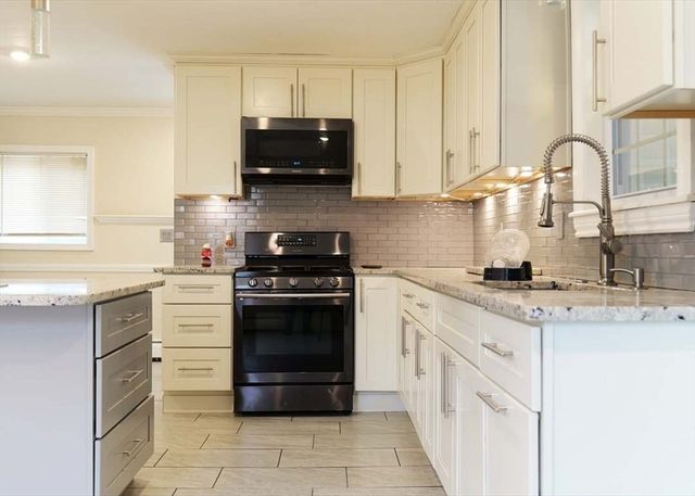 21 Englewood, Worcester, MA 01603