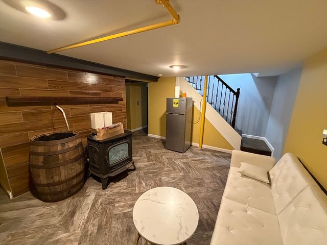 21 Englewood, Worcester, MA 01603