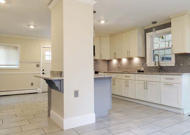 21 Englewood, Worcester, MA 01603