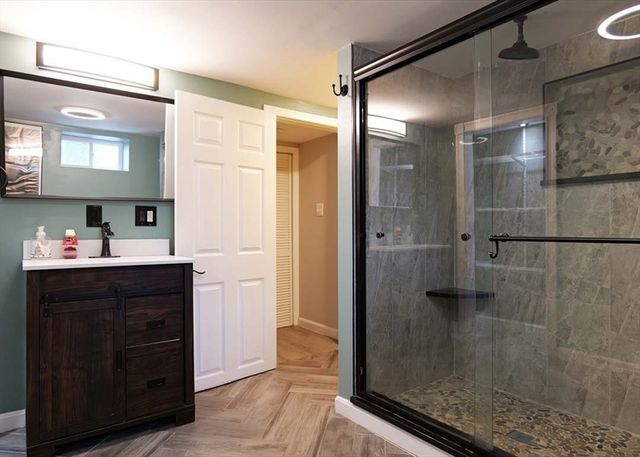 21 Englewood, Worcester, MA 01603