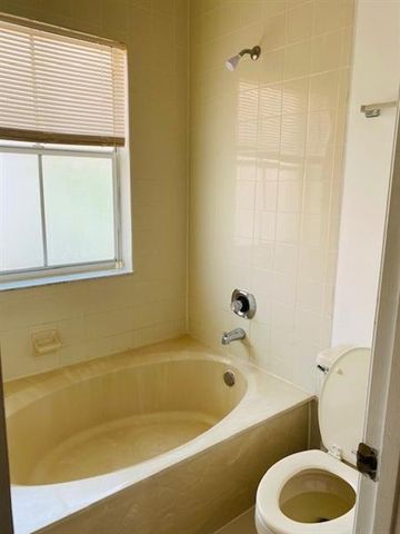 3145 N 37th Avenue, Hollywood, FL 33021