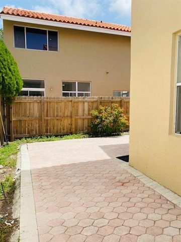 3145 N 37th Avenue, Hollywood, FL 33021